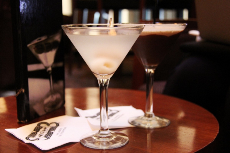 brasserie-MEOUNES LES MONTRIEUX-min_martini_bar_lychee_chocolate_alcohol_liquor_happy_hour_happy-910161